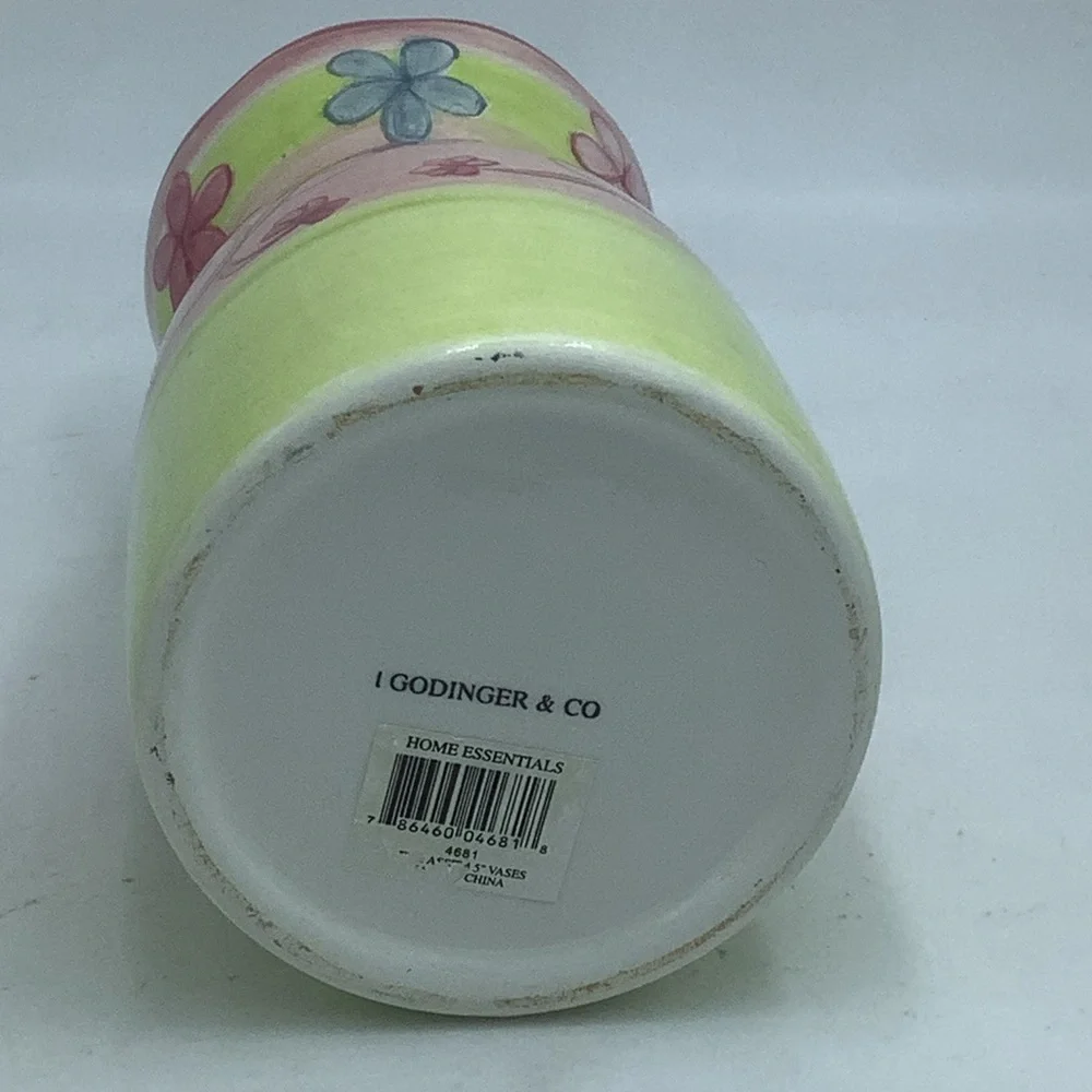 I Godinger & Co. Chartreuse  and Pink Vase